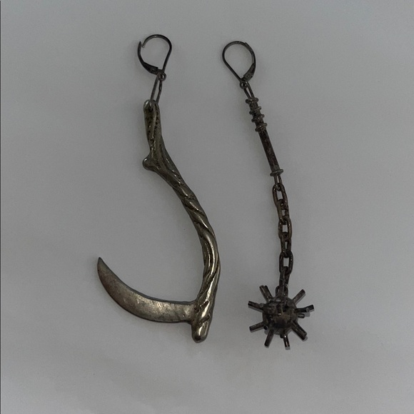 Thorn & Claw inspired earrings - unique edgy style and design- Sterling silver